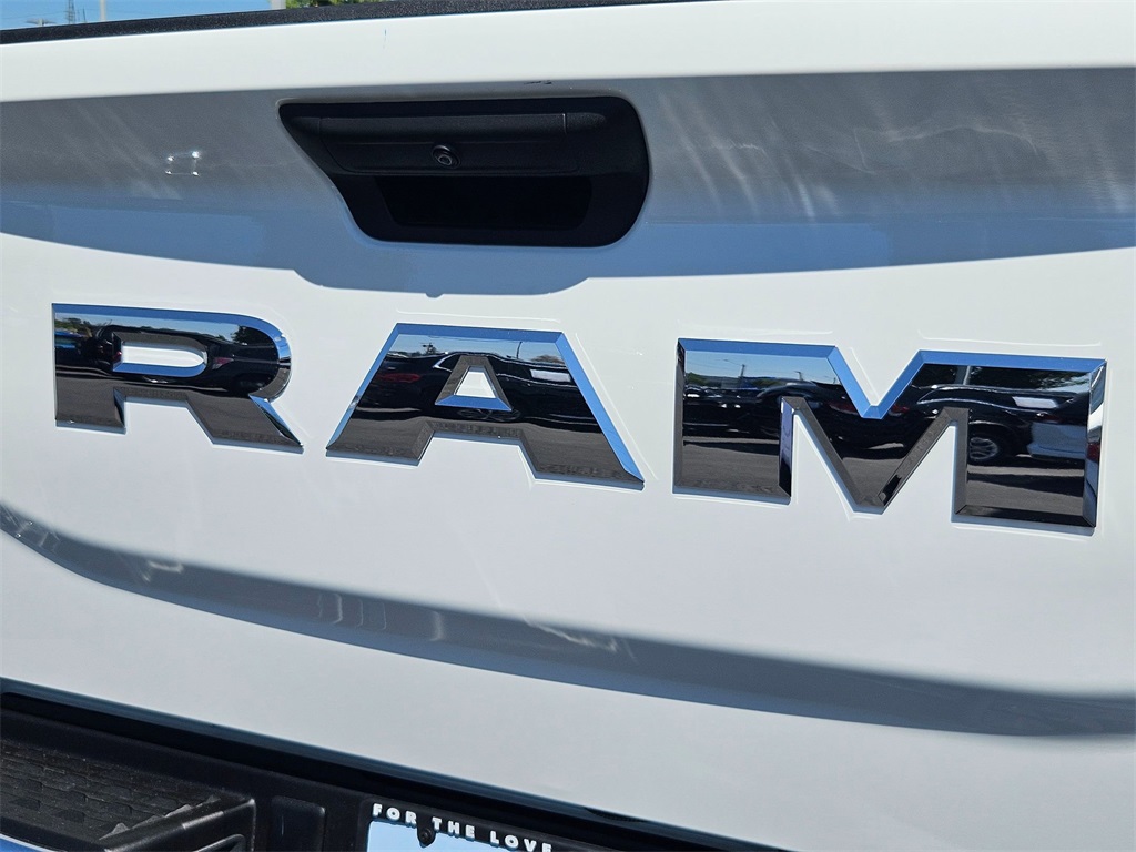 2025 Ram 2500 Tradesman photo 28