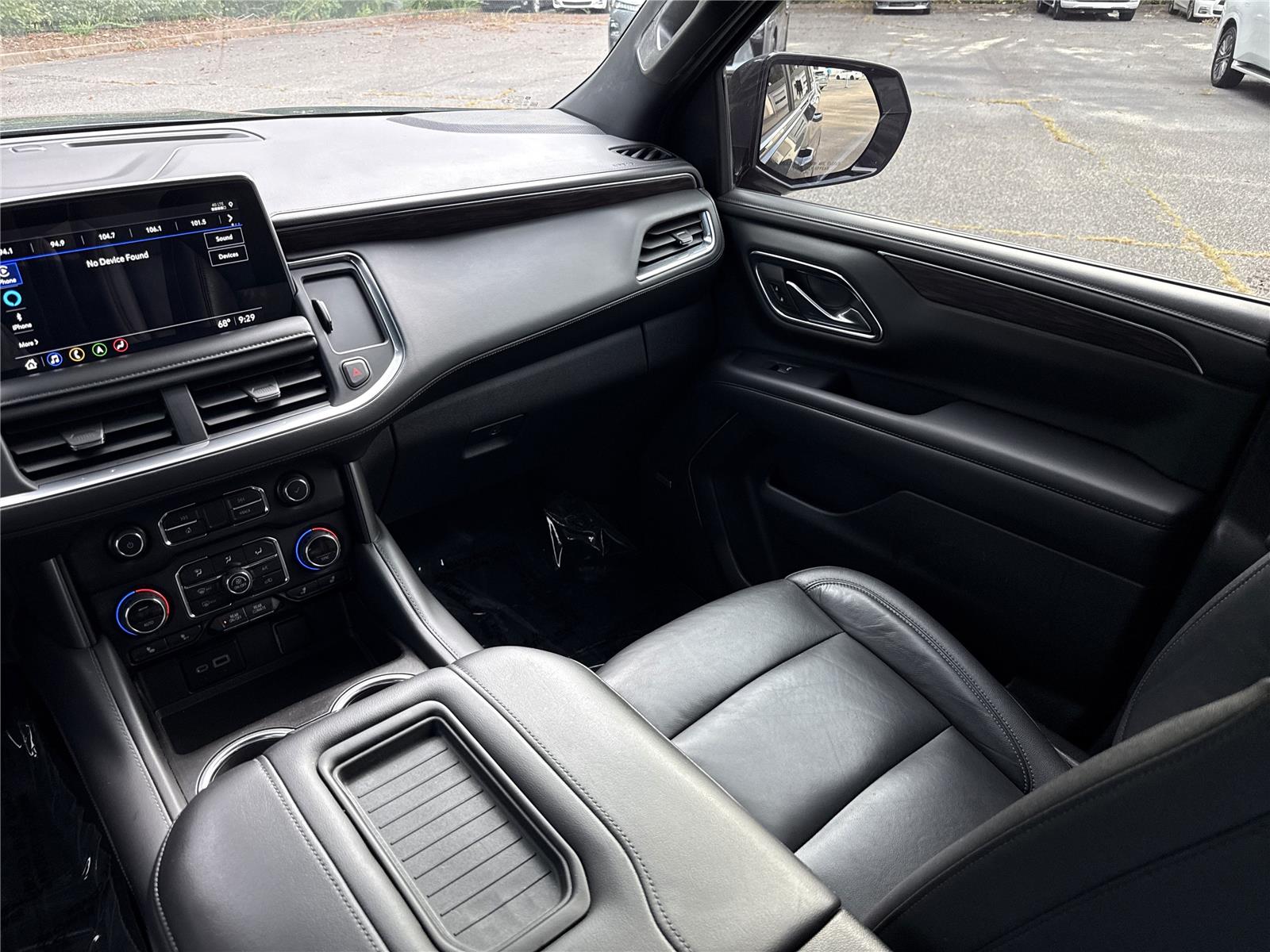 2021 Chevrolet Suburban 1500 LT photo 17