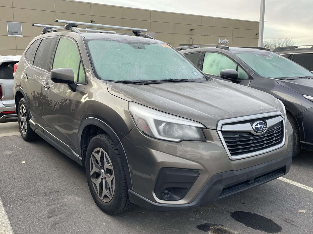 2020 Subaru Forester Premium's photo