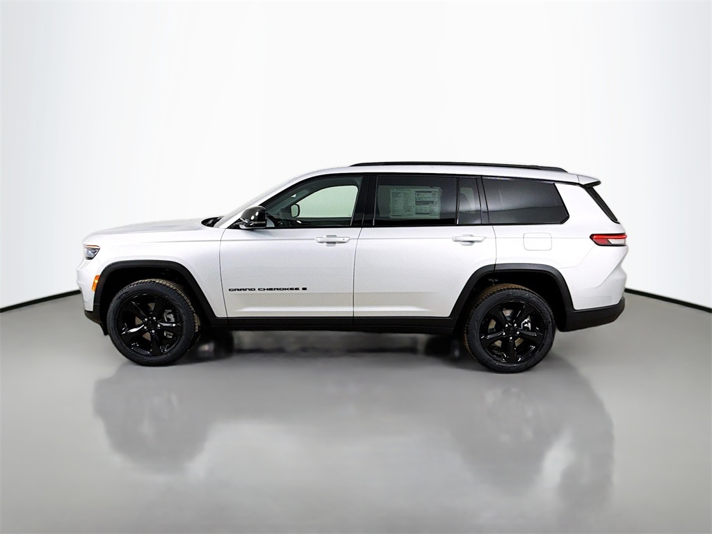 2025 Jeep Grand Cherokee Limited photo 4