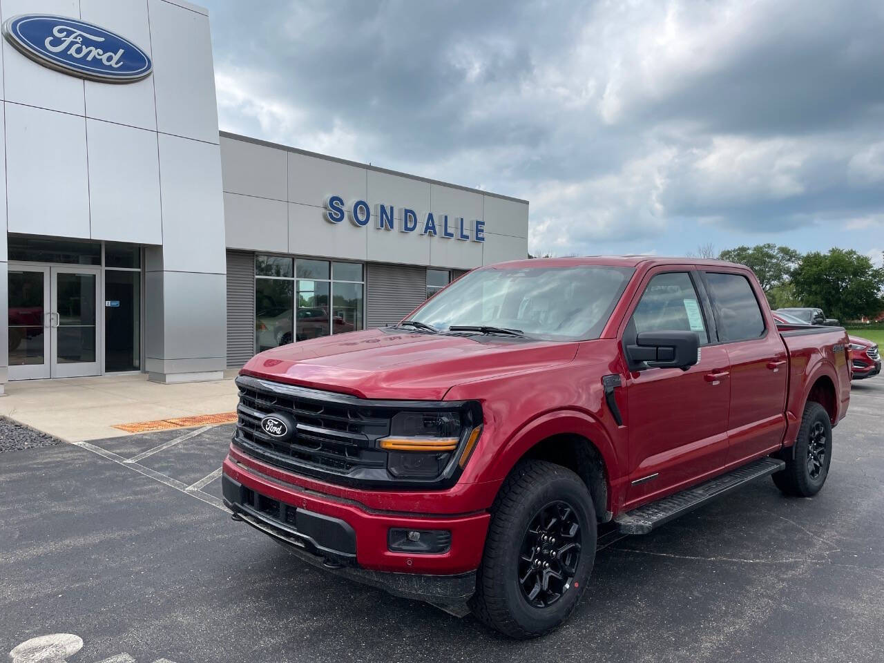 2025 Ford F-150 XLT's photo