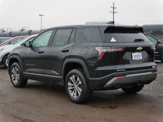 2025 Chevrolet Equinox LT photo 3
