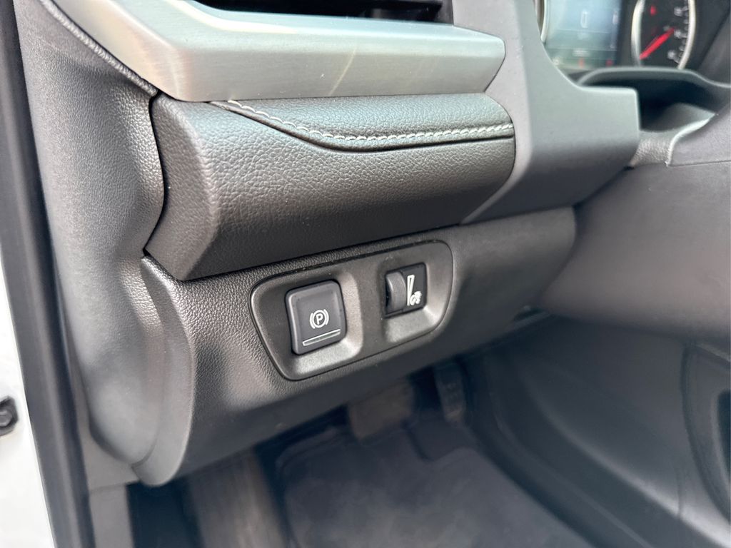 2023 Gmc Acadia SLE photo 34
