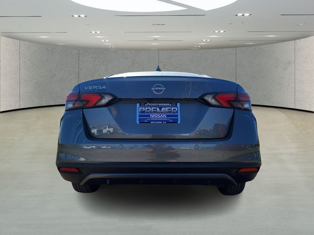 2025 Nissan Versa SV photo 4