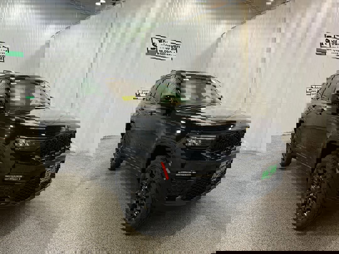 2025 Jeep Grand Cherokee Limited's photo