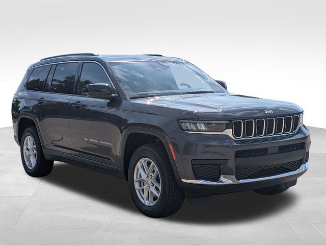 2025 Jeep Grand Cherokee Laredo X photo 6