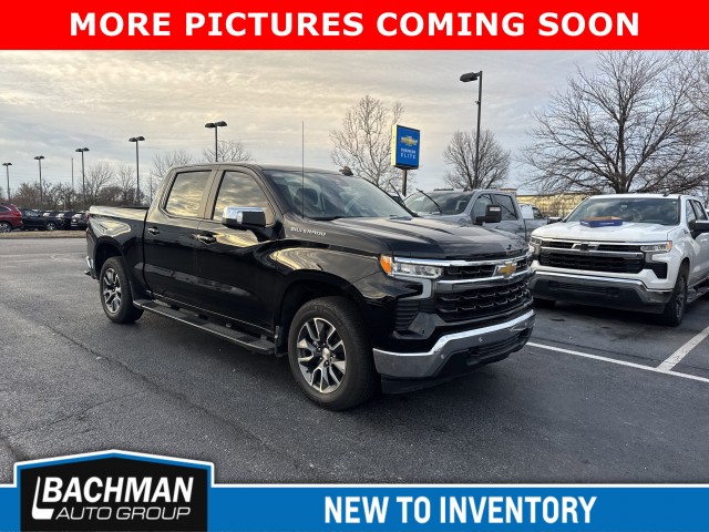 2024 Chevrolet Silverado 1500 LT's photo