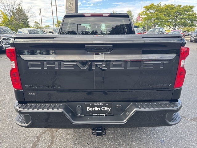 2023 Chevrolet Silverado 1500 Custom photo 4