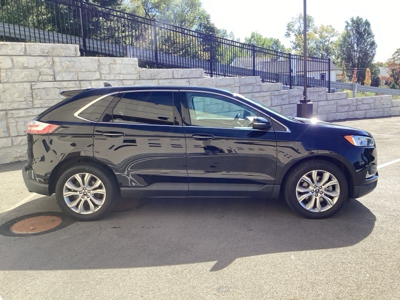 2019 Ford Edge Titanium photo 7