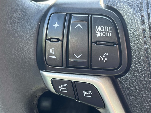 2016 Toyota Highlander Limited photo 33