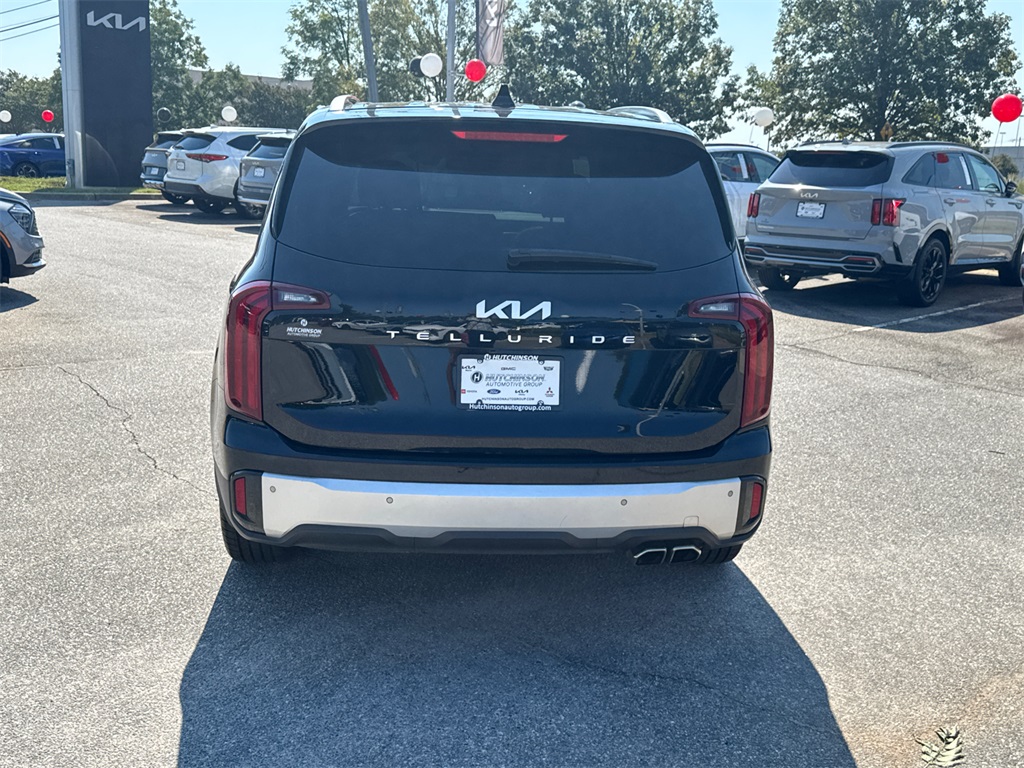 2024 Kia Telluride S photo 2