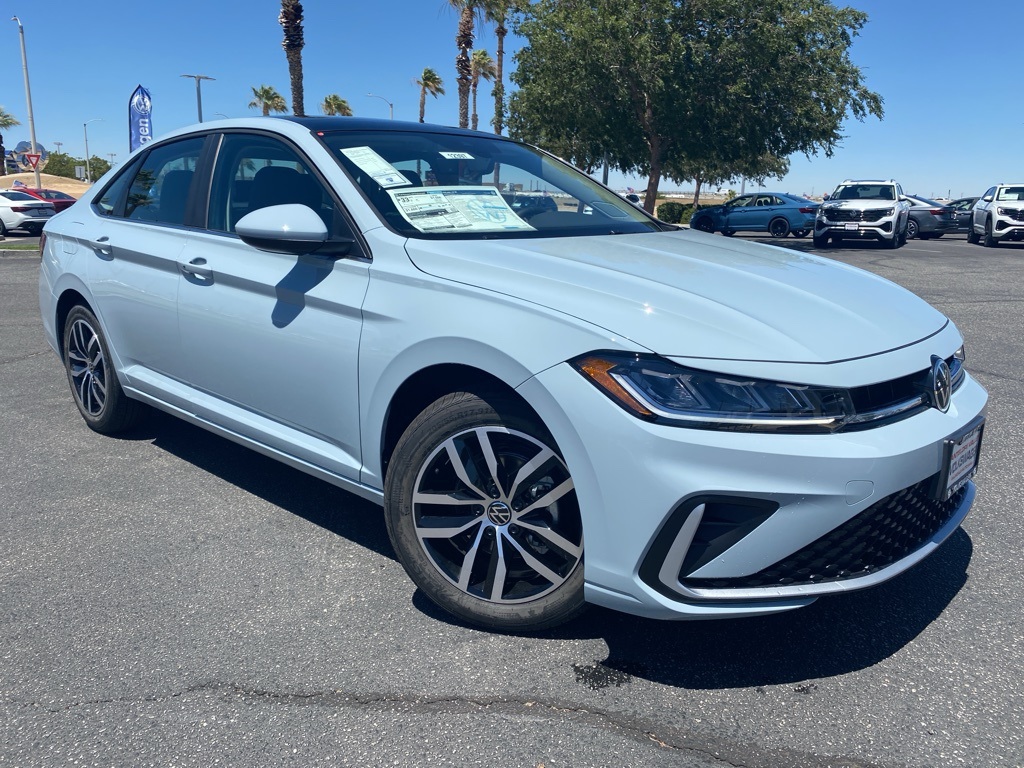 2025 Volkswagen Jetta SE's photo