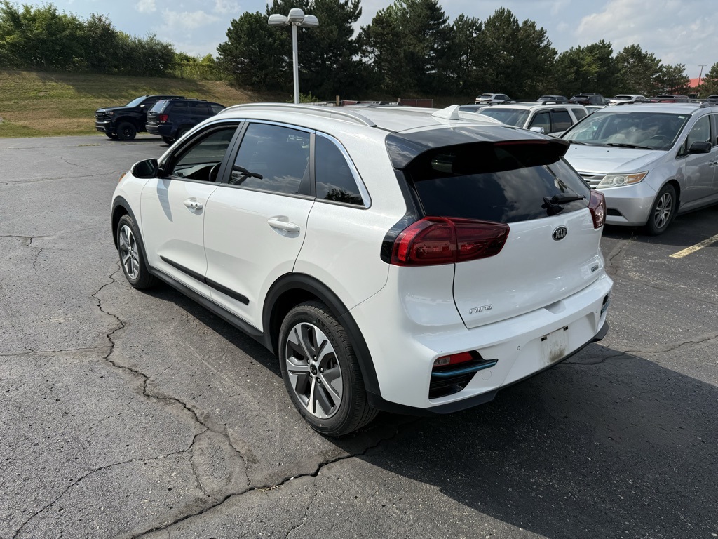 Used 2021 Kia Niro EX Premium with VIN KNDCE3LG8M5098468 for sale in Brighton, MI