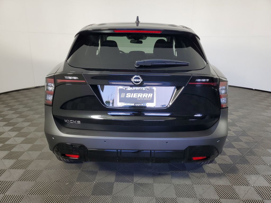 2025 Nissan Kicks SV photo 4