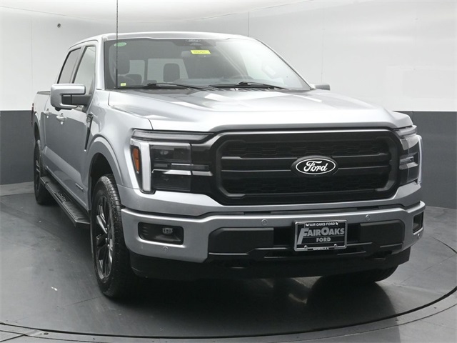2025 Ford F-150 Lariat photo 2