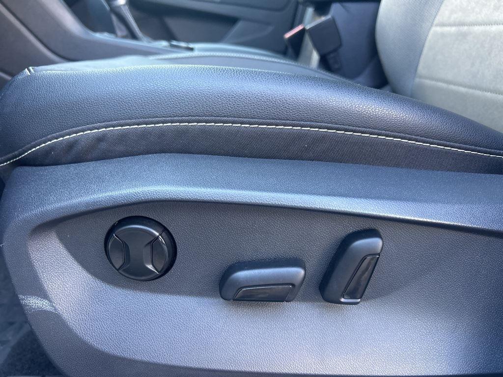 2022 Volkswagen Taos SE photo 11