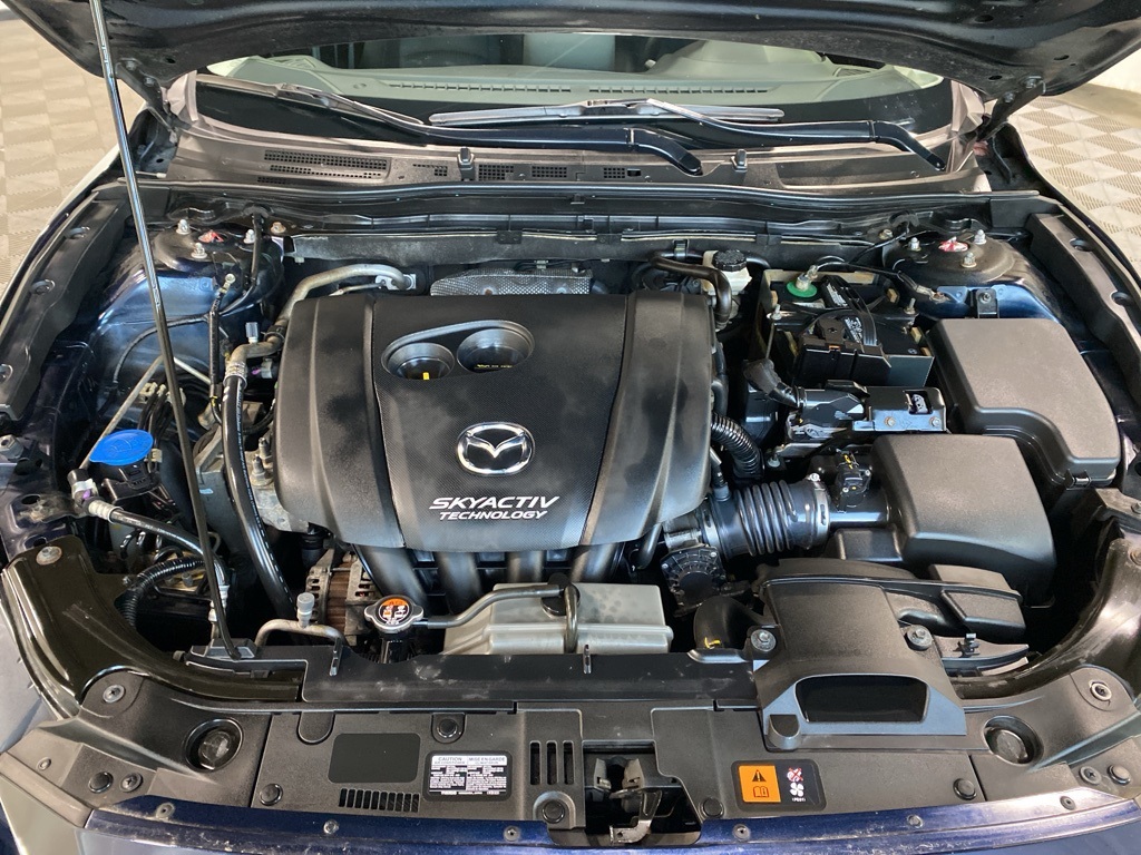 2016 Mazda Mazda3 i Sport photo 2