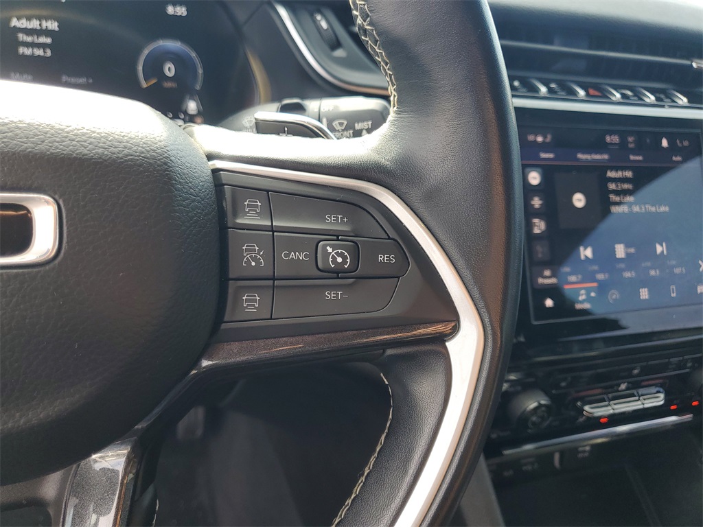 2022 Jeep Grand Cherokee Altitude photo 17