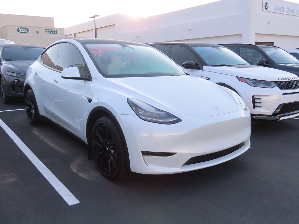 2021 Tesla Model Y Long Range's photo