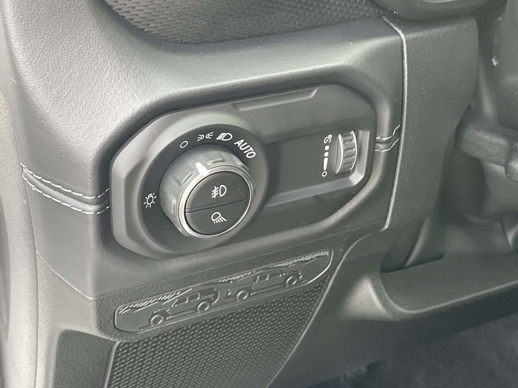 2025 Jeep Gladiator Rubicon photo 24