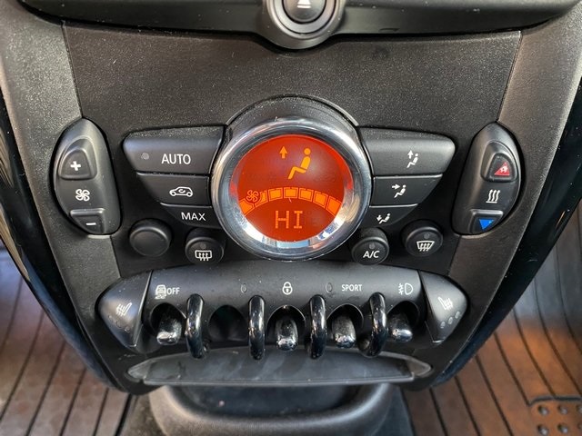 2014 Mini Cooper ALL4 S photo 11