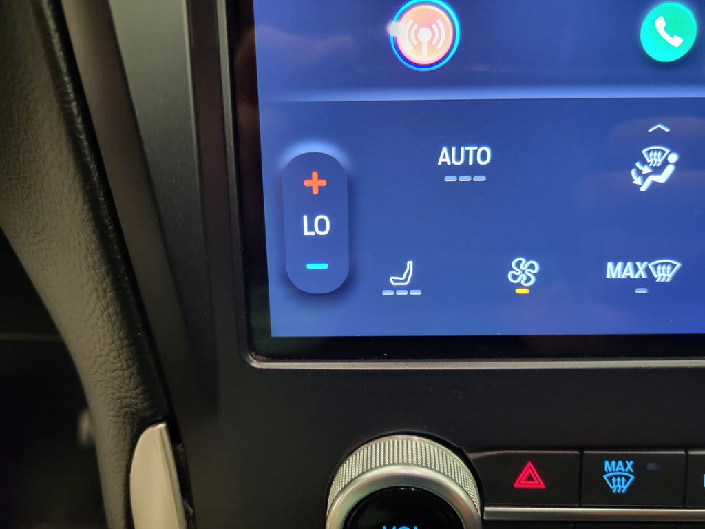 2024 Ford Edge SEL photo 7