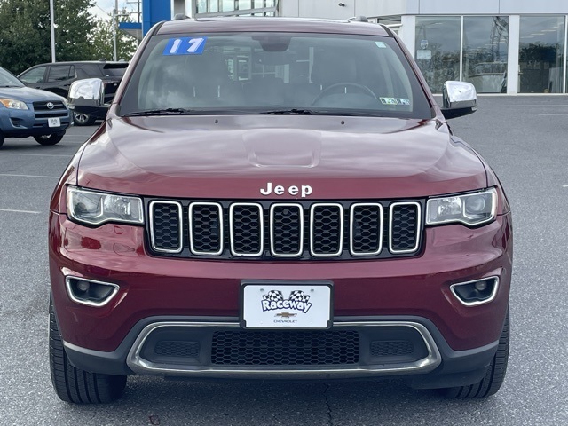2017 Jeep Grand Cherokee Limited photo 2