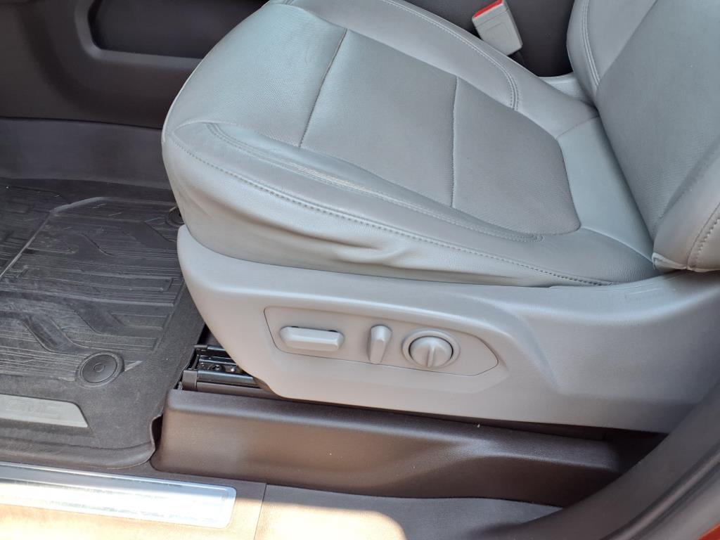 2019 Gmc Sierra 1500 SLT photo 17