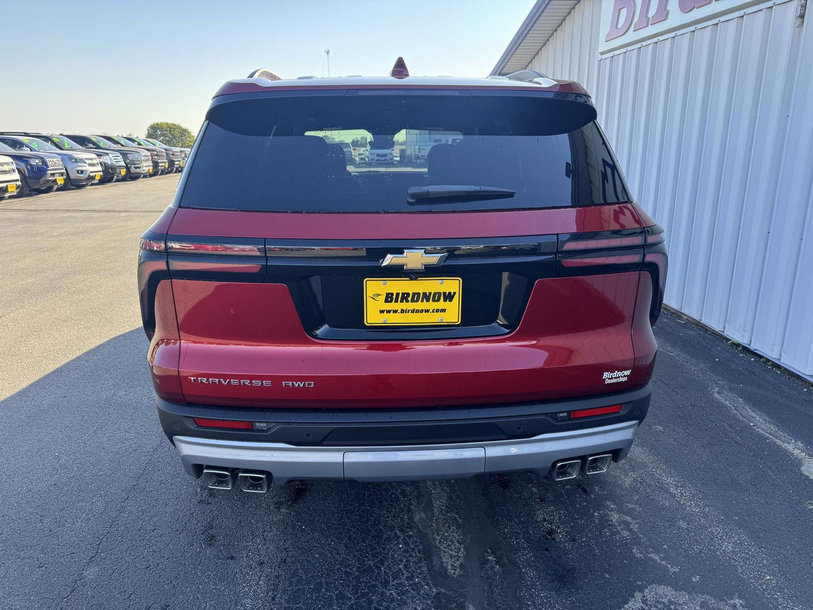 2026 Chevrolet Traverse photo 3