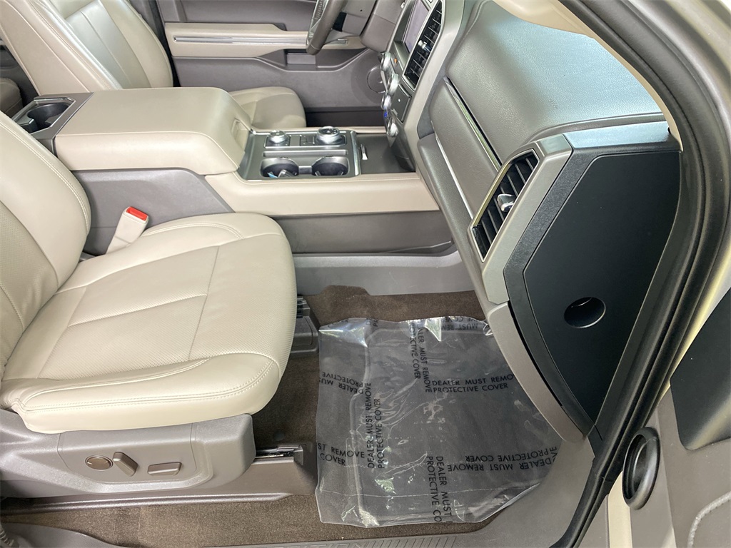 2021 Ford Expedition MAX XLT photo 33