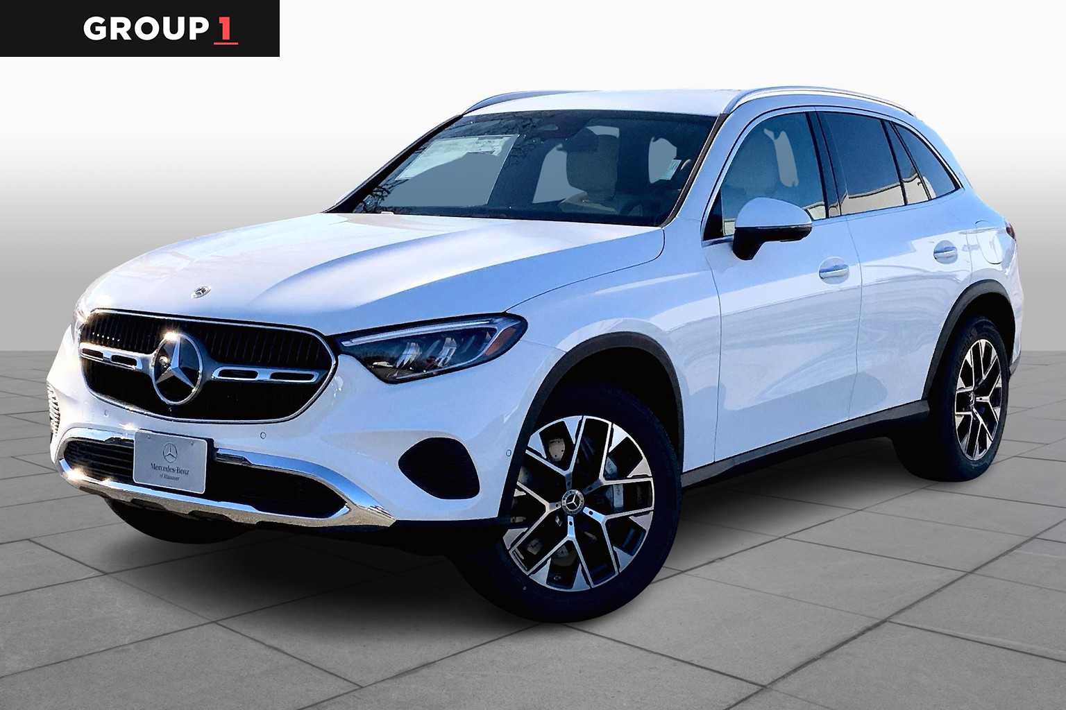 2025 Mercedes-Benz GLC Base's photo