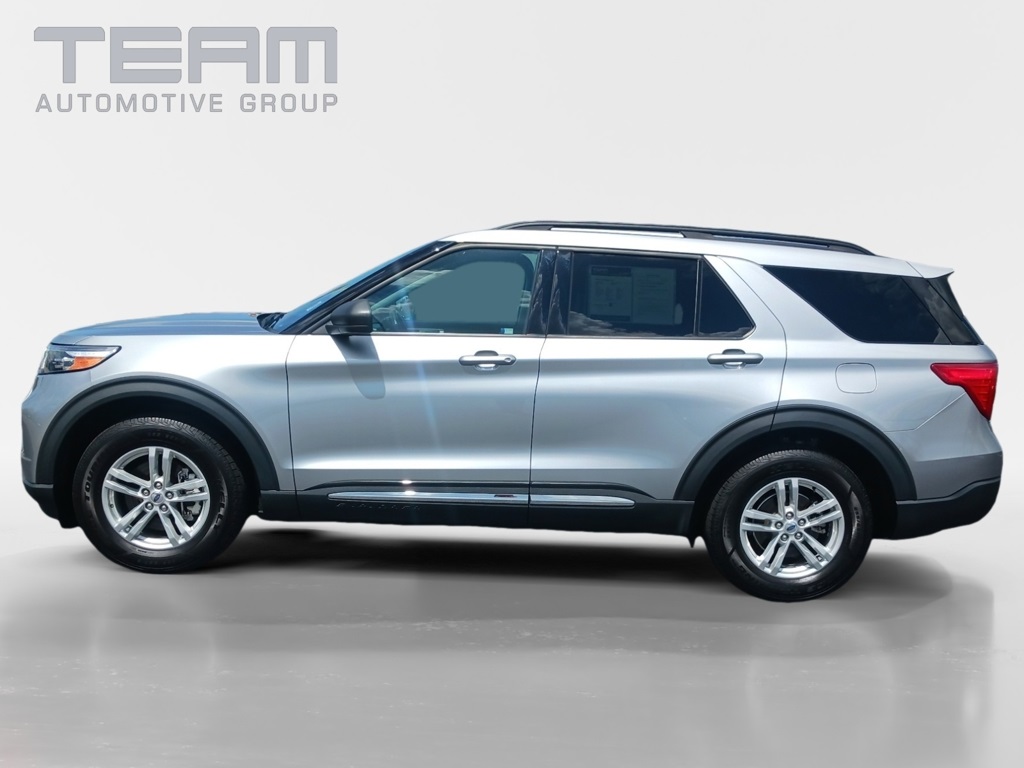 2022 Ford Explorer XLT photo 2