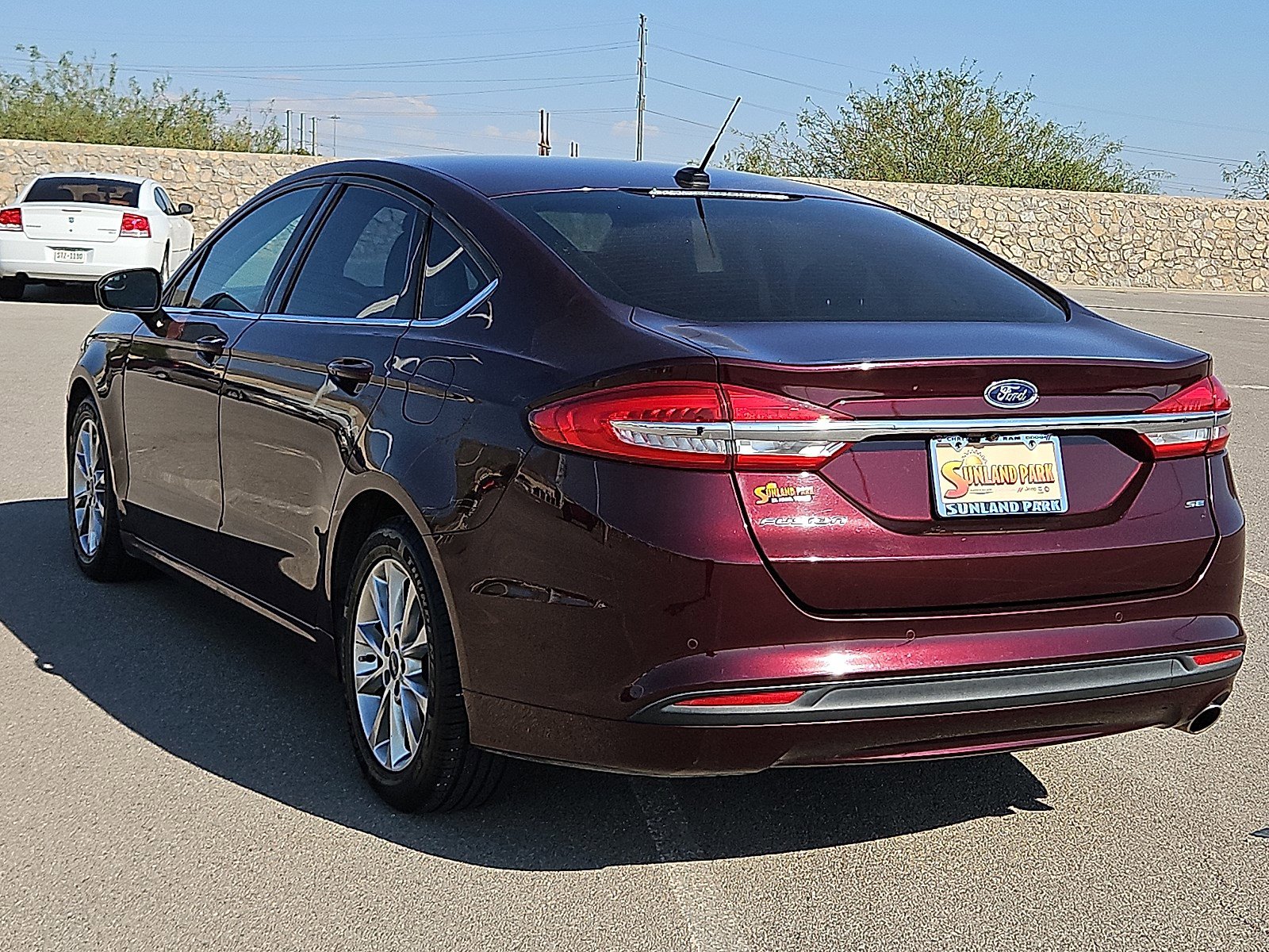 2017 Ford Fusion SE photo 3