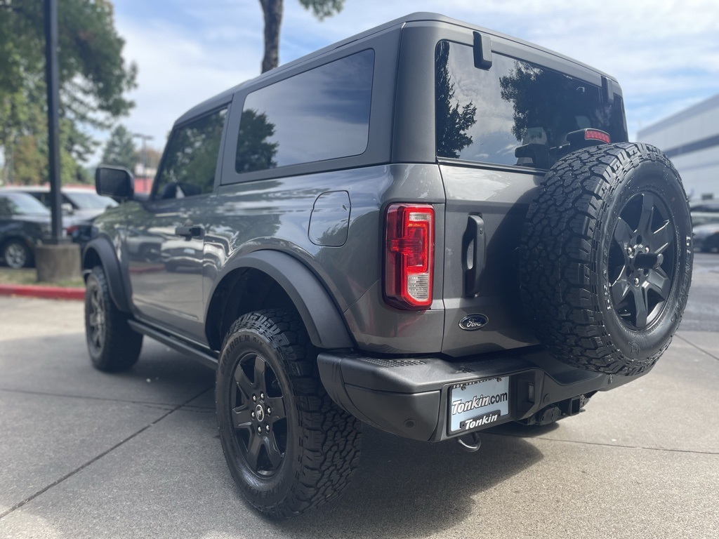 2023 Ford Bronco Black Diamond photo 8