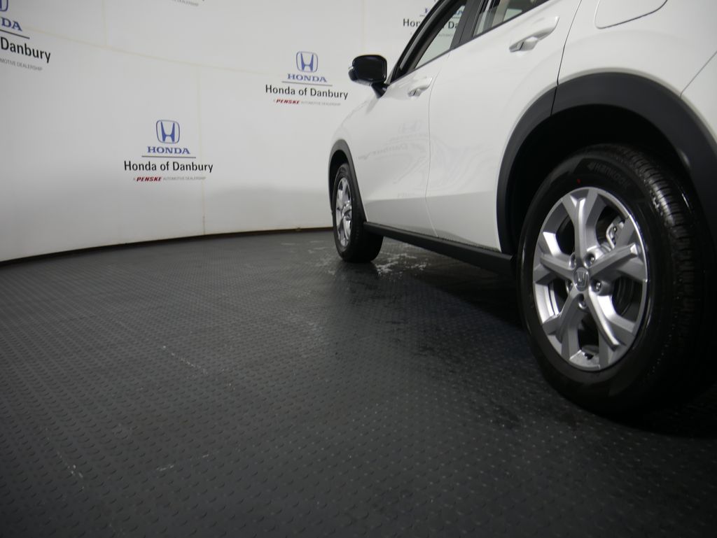 2026 Honda HR-V LX photo 9