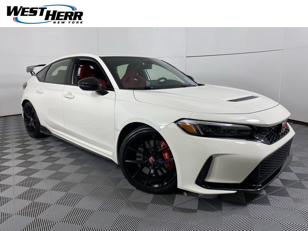 2023 Honda Civic Hatchback Type-R's photo