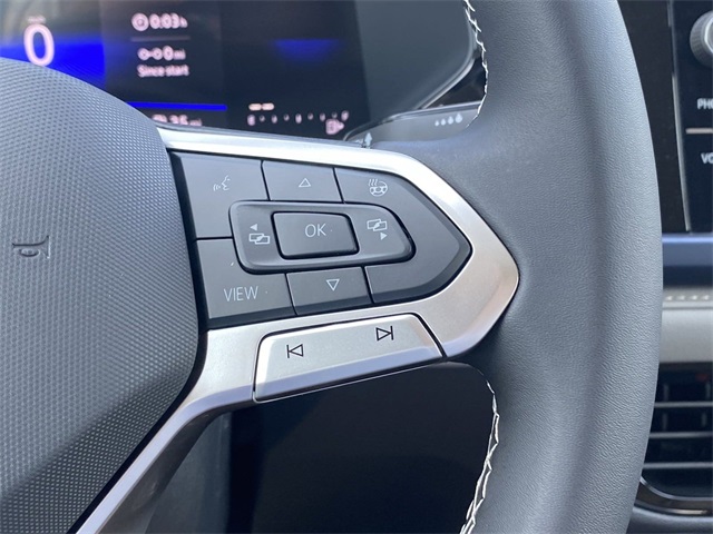 2024 Volkswagen Taos SE photo 12