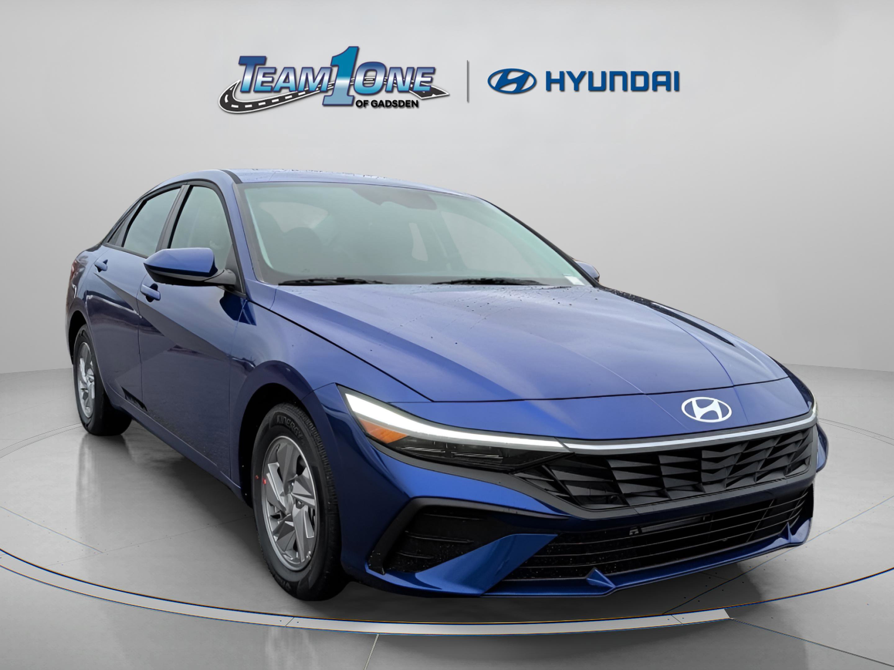2026 Hyundai Elantra SE's photo