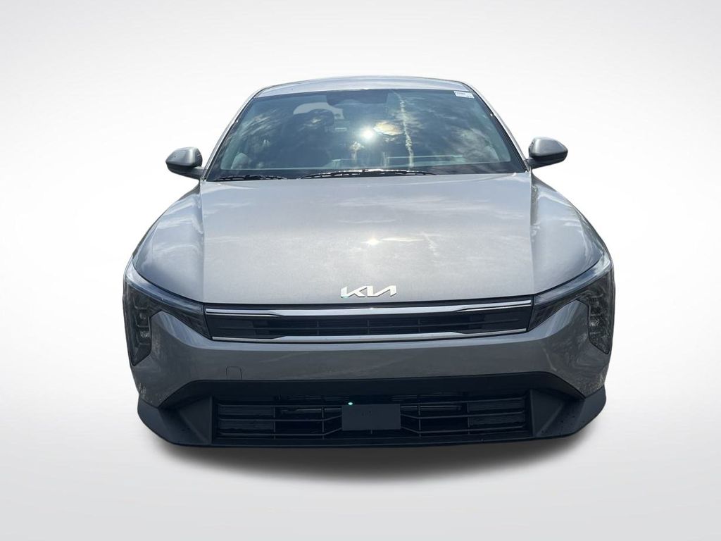 2025 Kia K4 LXS photo 8