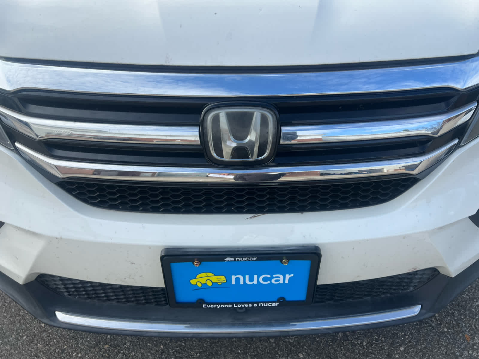 2017 Honda Pilot Elite photo 4