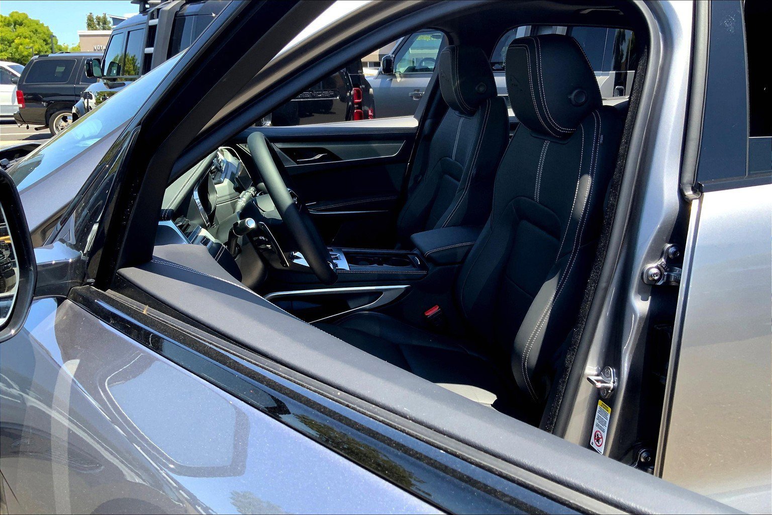 2026 Jaguar F-PACE P250 R-Dynamic S photo 9