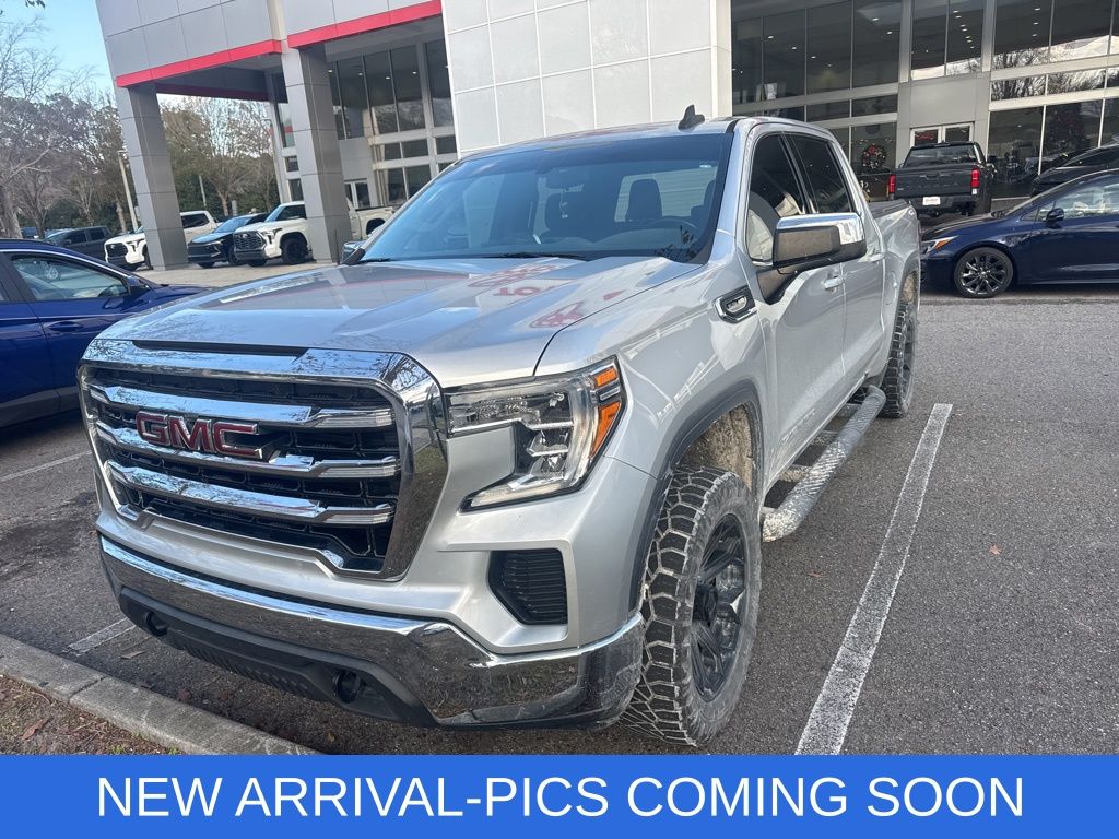 2021 GMC Sierra SLE's photo