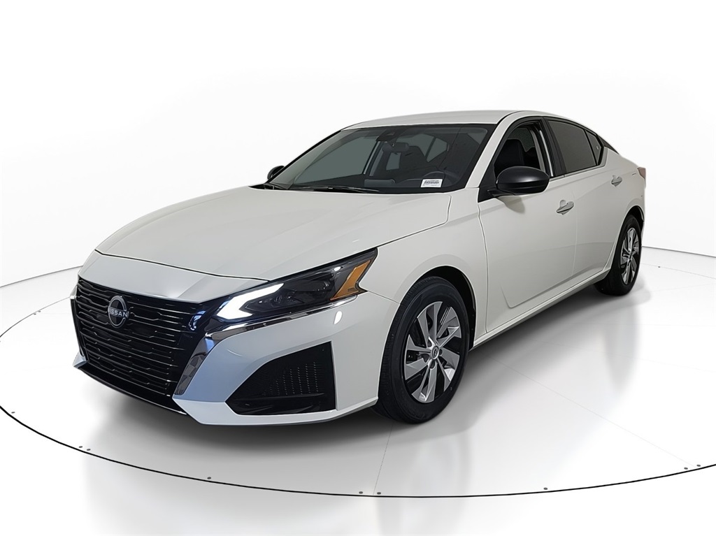 2025 Nissan Altima 2.5 S photo 3