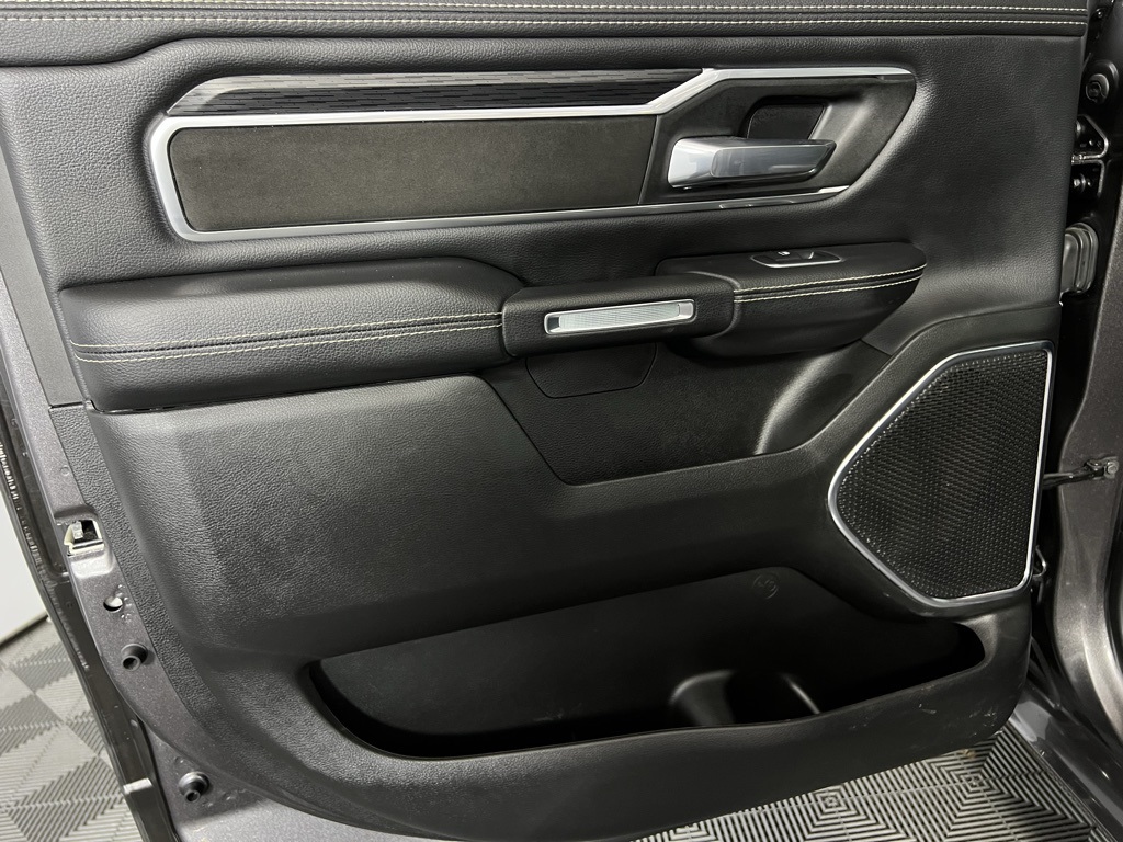 2024 Ram 1500 Laramie photo 24