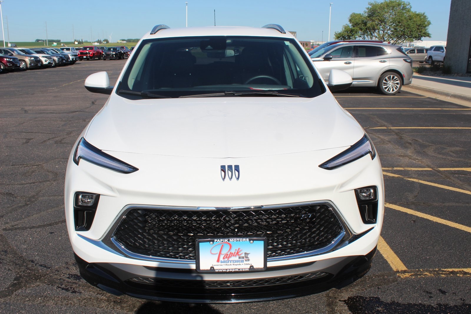 2024 Buick Encore GX Sport Touring photo 3