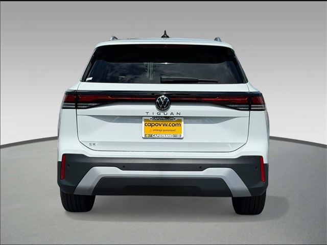 2025 Volkswagen Tiguan SE photo 4