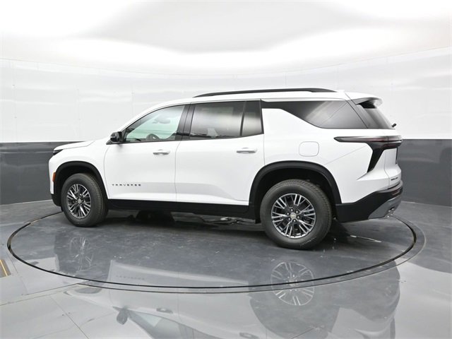 2026 Chevrolet Traverse photo 3