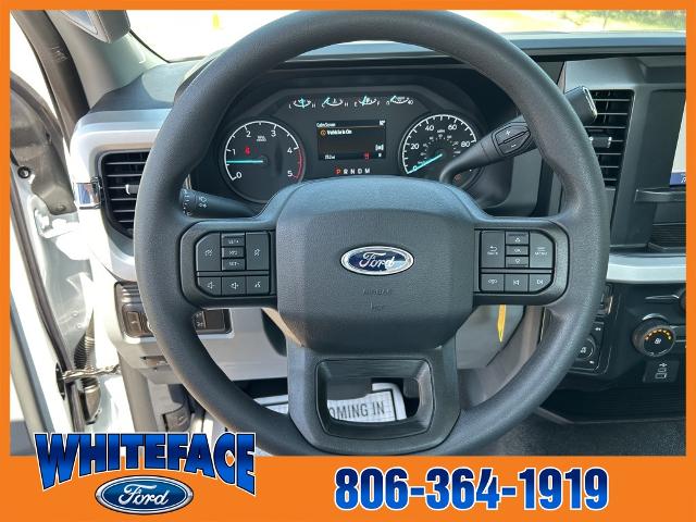 2025 Ford F-350 photo 40