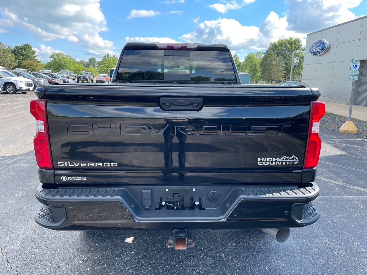 2021 Chevrolet Silverado 3500HD High Country photo 5