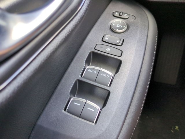 2026 Honda HR-V EX-L photo 18